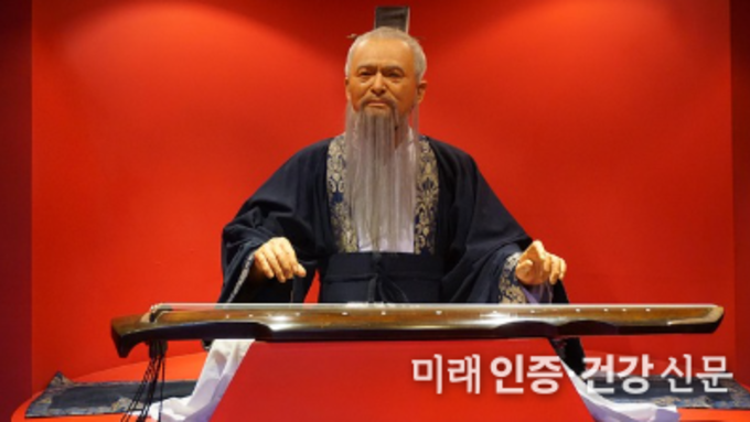 맹자는 요-순-탕-문왕-무왕-주공-공자로 이어지는 라인을 자신이 계승했다고 자부했는데 이것이 나중에 도통론(道統論)이 된다.