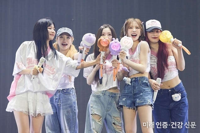 레드벨벳, 팬콘 투어 서울 공연 대성황! 추억+웃음+감동 다 잡았다!